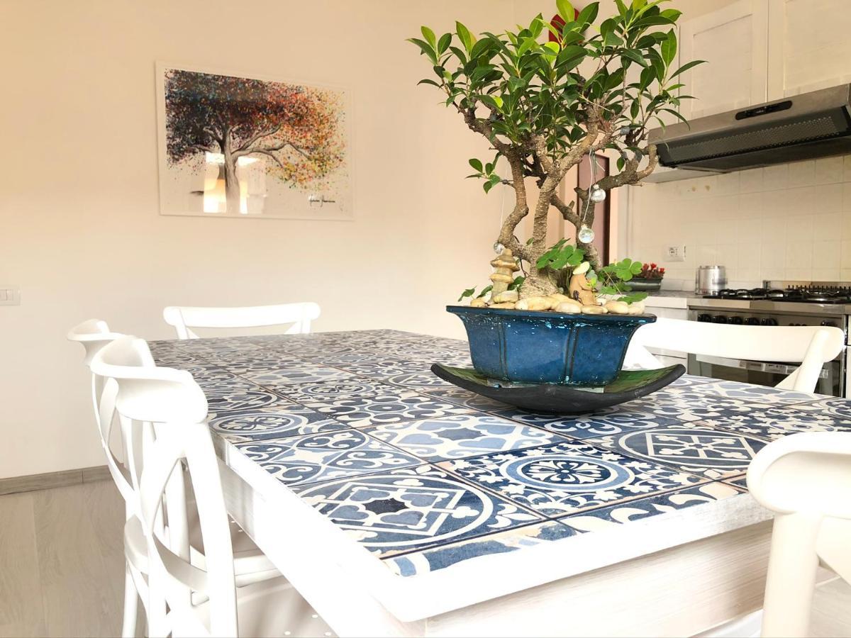 Clua Holiday House Porto Ceresio Buitenkant foto
