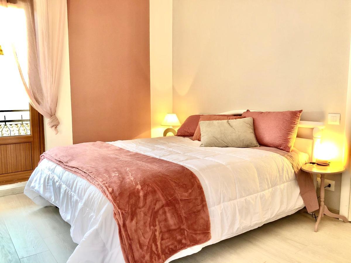 Clua Holiday House Porto Ceresio Buitenkant foto