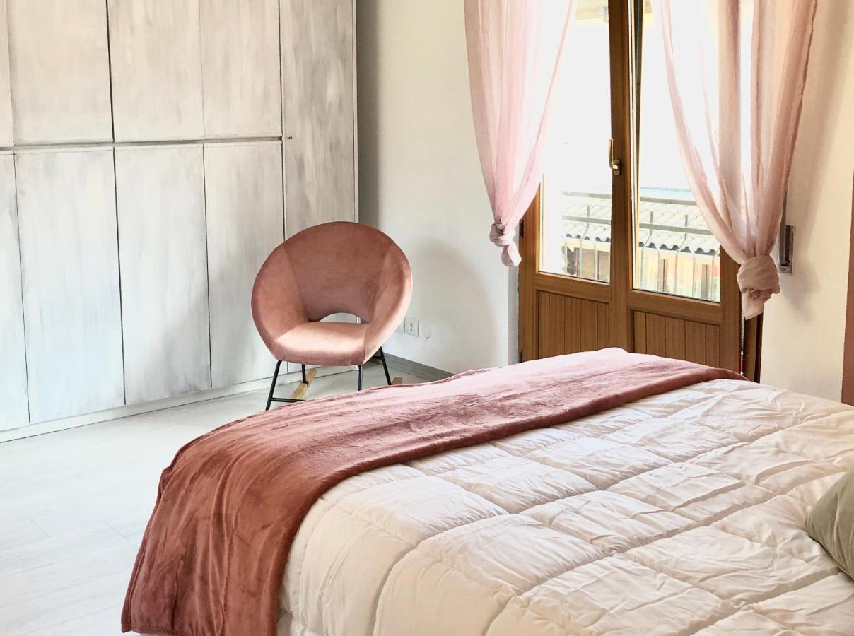 Clua Holiday House Porto Ceresio Buitenkant foto